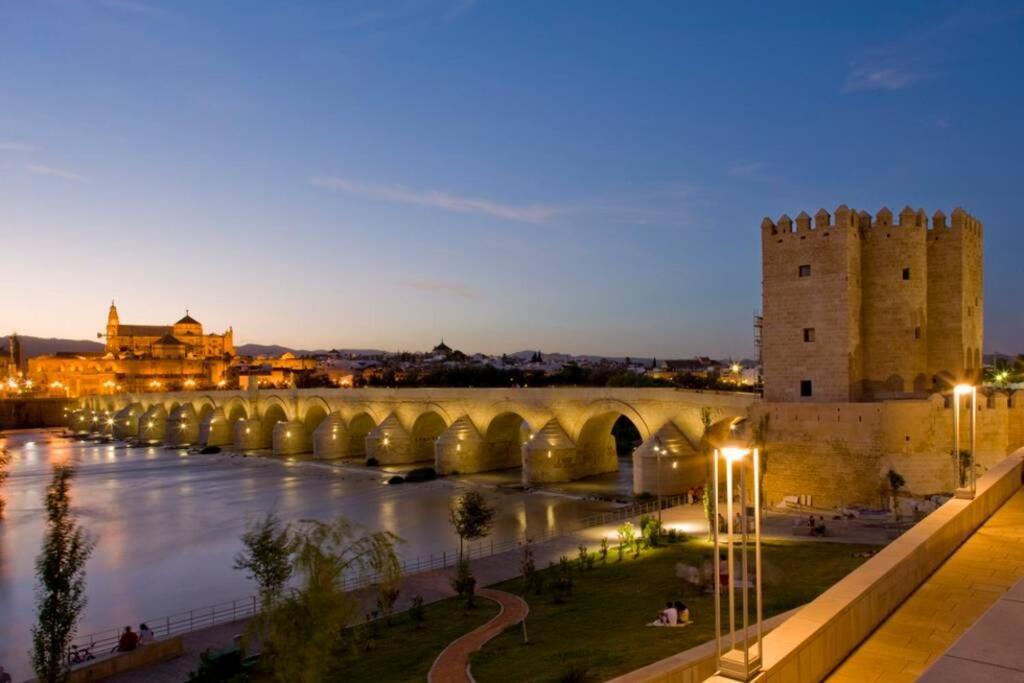 Apartamento Al-Zhara, Junto Puente Romano Apartment Cordoba Exterior photo